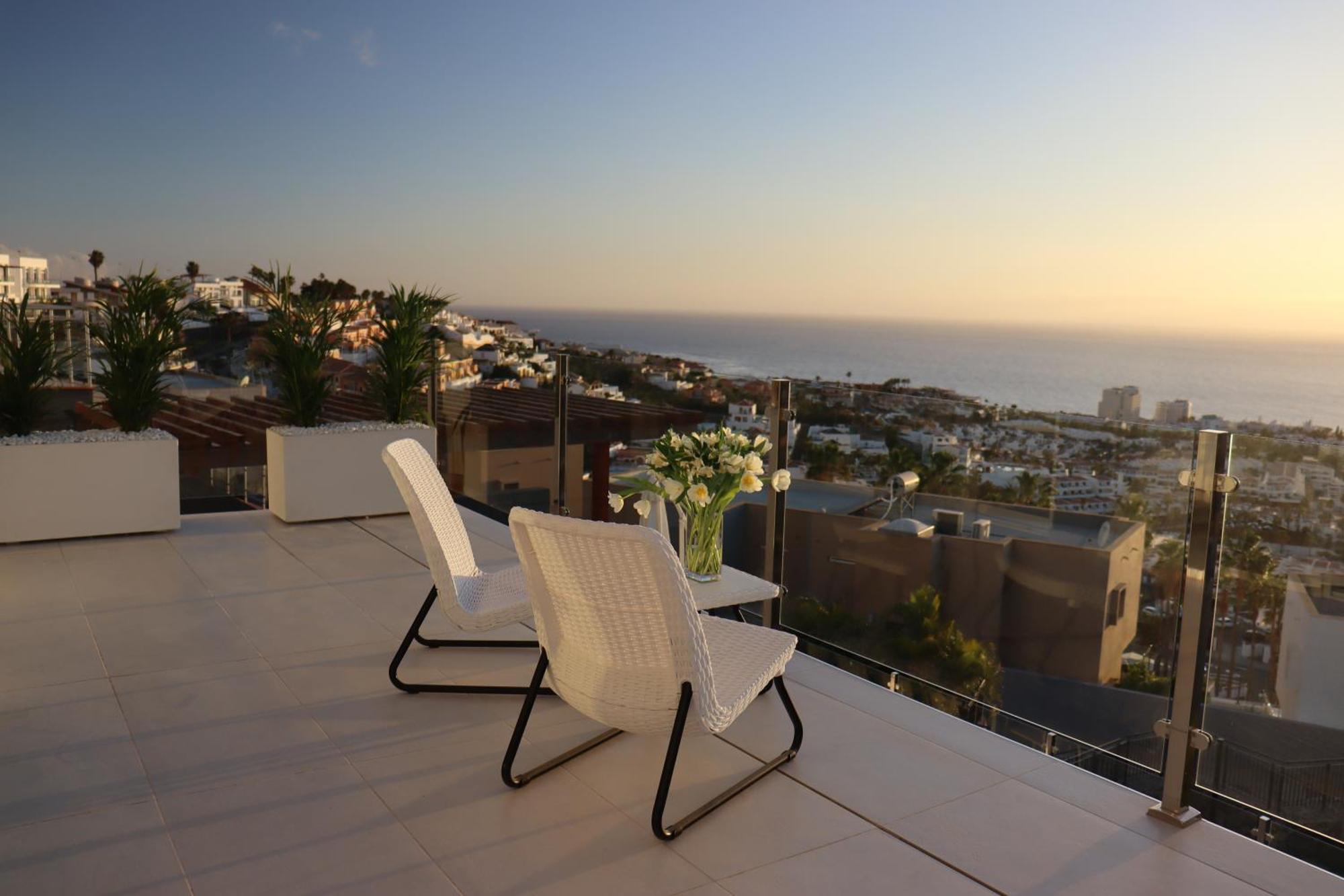 Azure Sky Villa - Panoramic Ocean View, Luxury, San Eugenio Costa Adeje  Eksteriør bilde