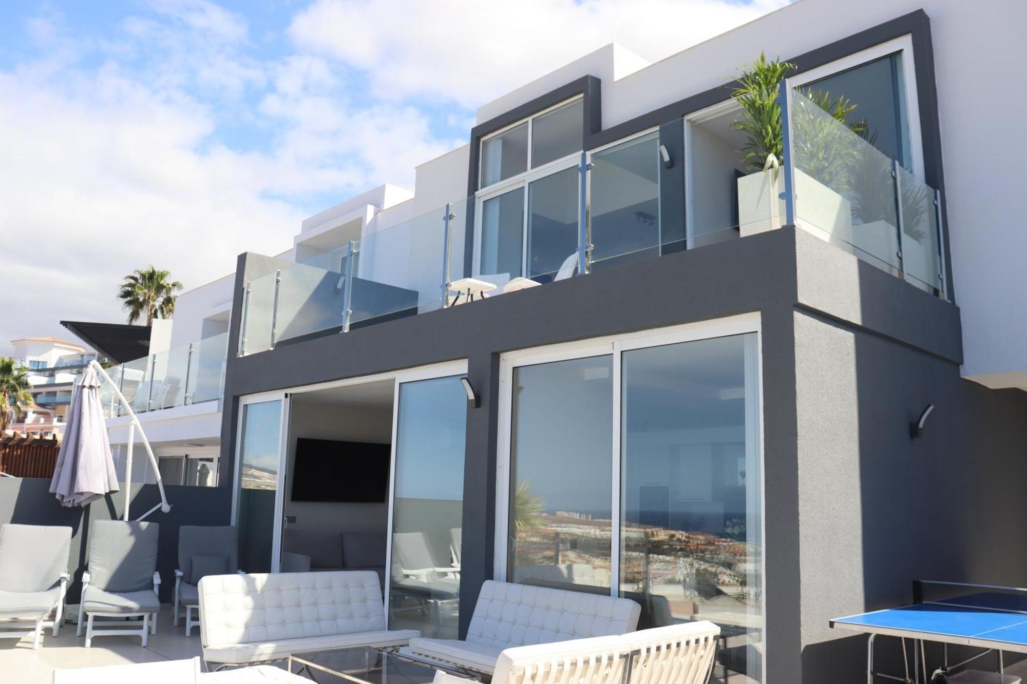Azure Sky Villa - Panoramic Ocean View, Luxury, San Eugenio Costa Adeje  Eksteriør bilde