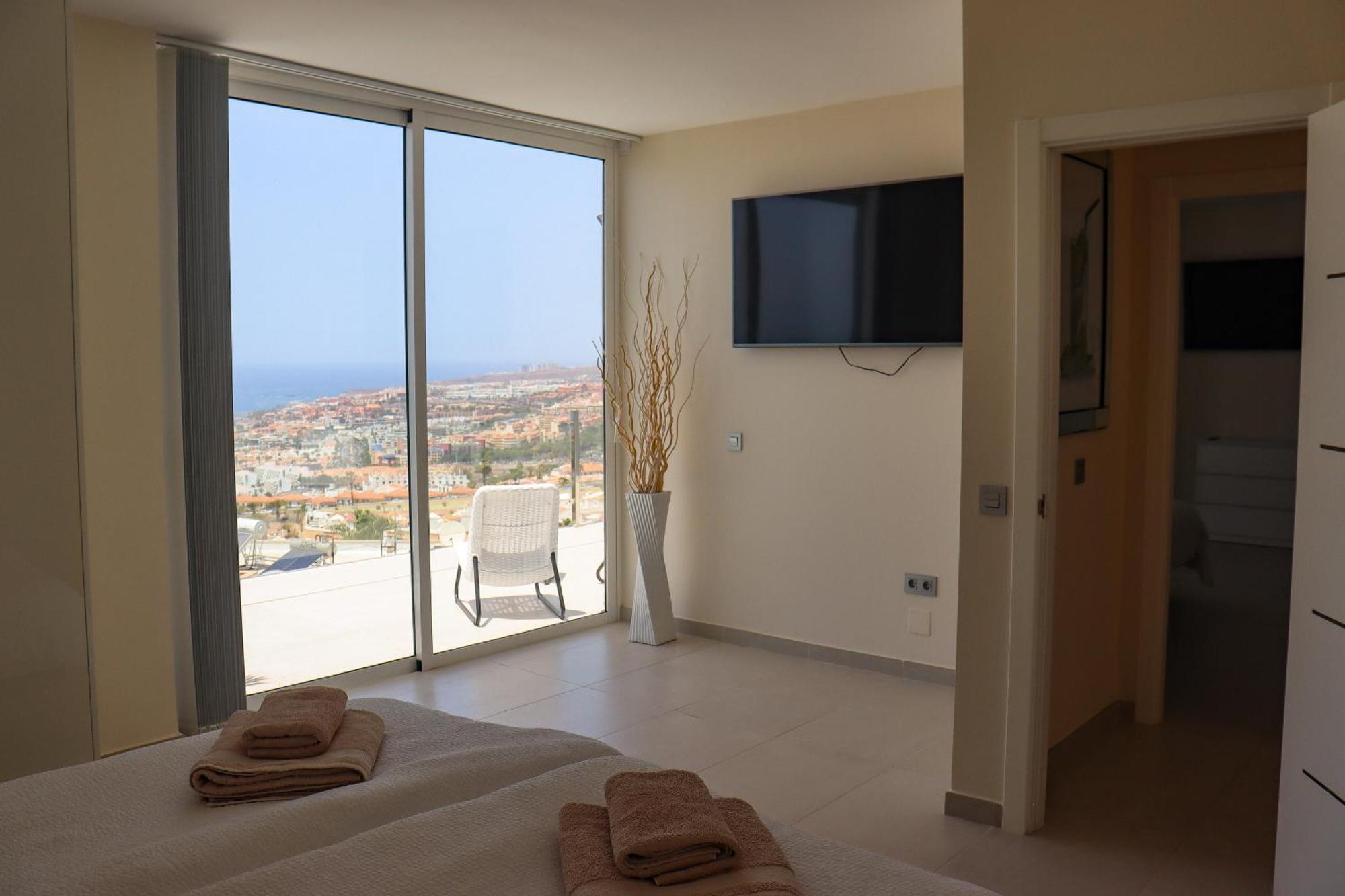 Azure Sky Villa - Panoramic Ocean View, Luxury, San Eugenio Costa Adeje  Eksteriør bilde